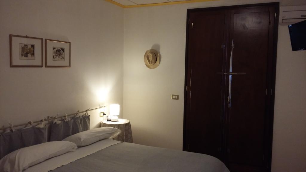 Agriturismo Boschi Reggiolo Exterior photo